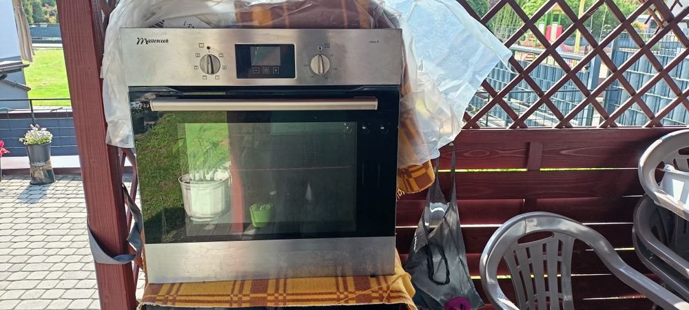Piekarnik do zabudowy mastercook do wyczyszczenia sprawny