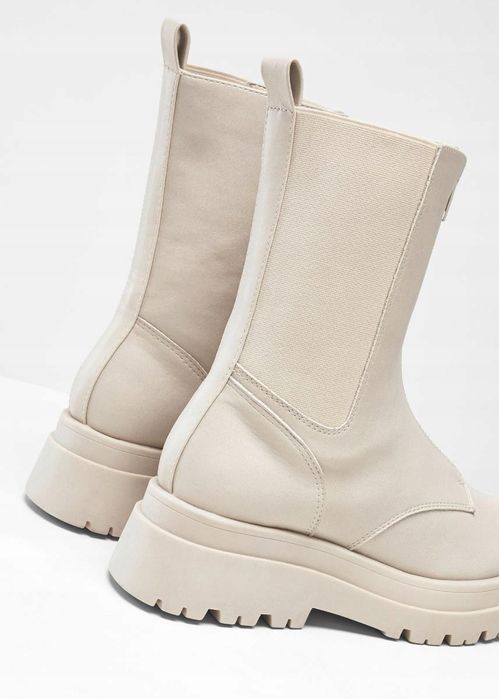 B.P.C beżowe botki damskie na grubej podeszwie r.42