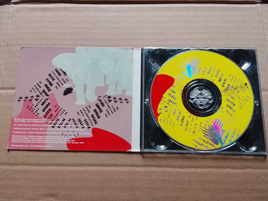 YEASAYER - All Hour Cymbals CD Digipack Portes Grátis