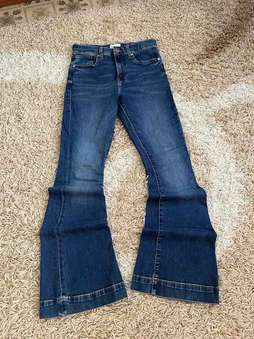 Джинсы Bootcut