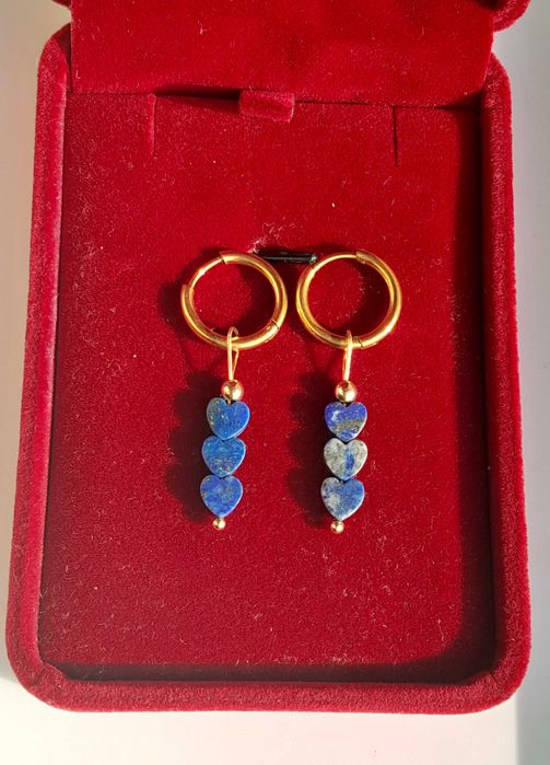 Kolczyki z kamienia naturalnego Lapis lazuli.