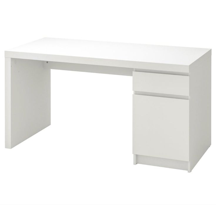 Secretária IKEA MALM