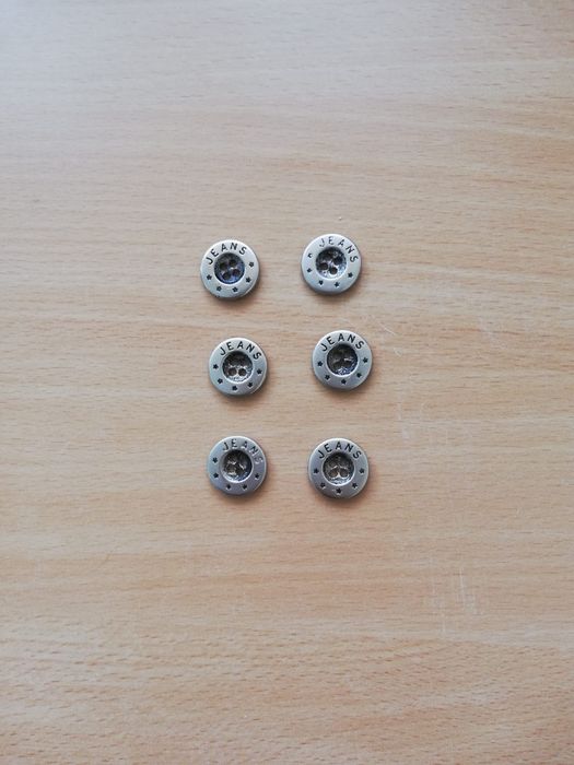 Conjunto 6 botões metálicos novos