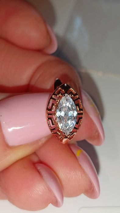 Продам сережки с напилением 525 проби