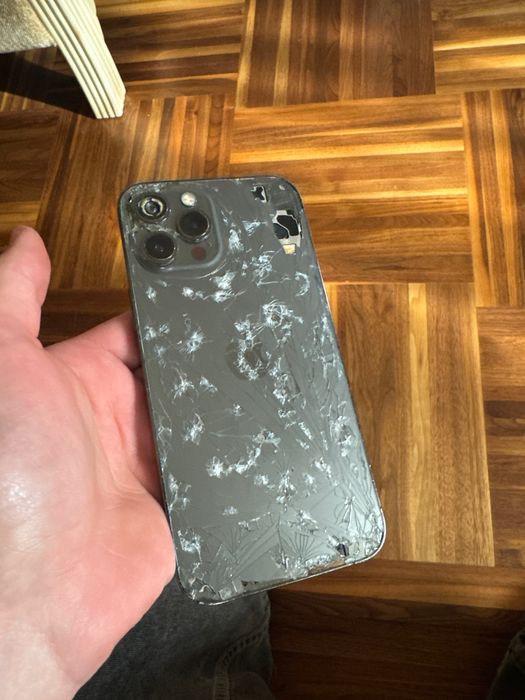 Продам 12 про макс 256