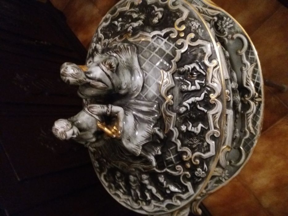 Terrina em Loiça