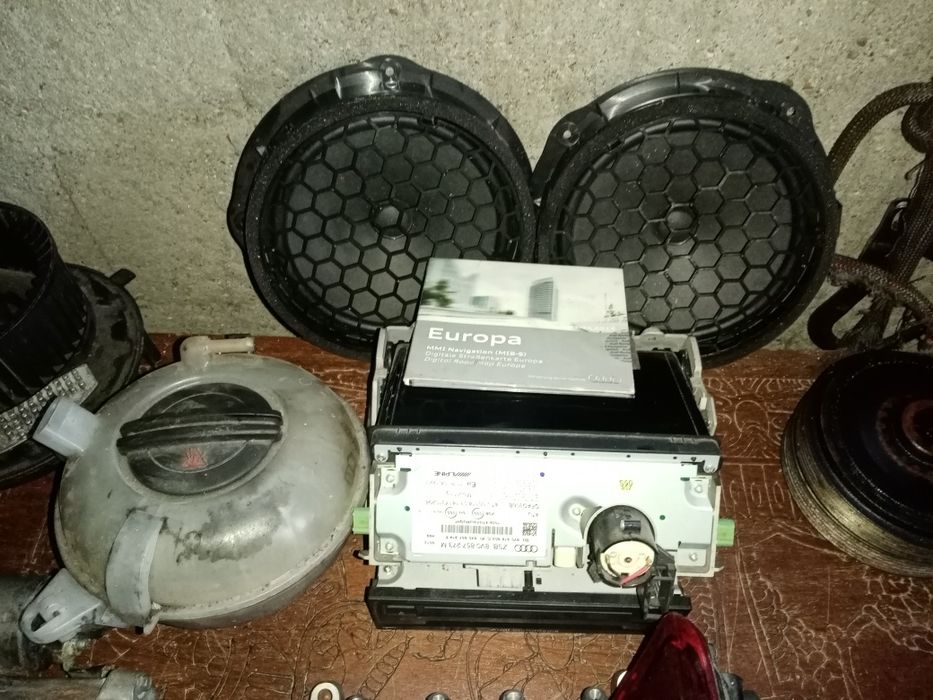 Vendo material ou troco por peças do meu agrado