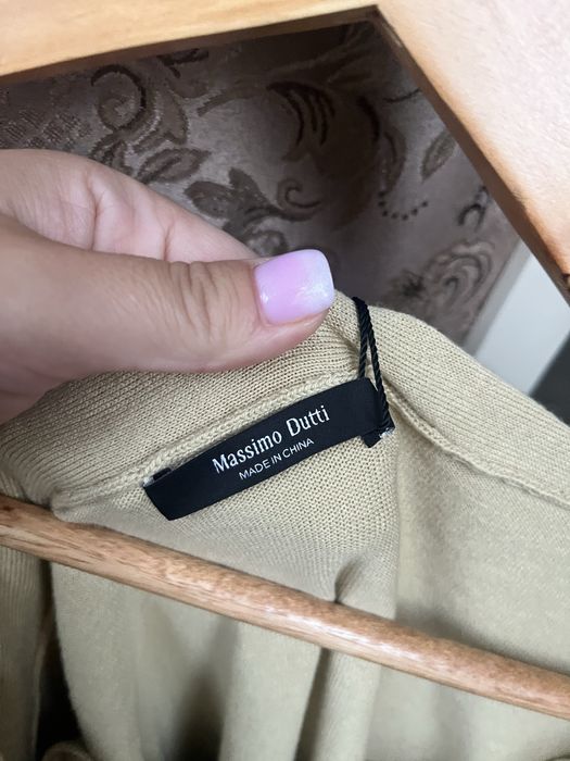 Продам трикотажний светр Massimo Duti,розміру XS.
