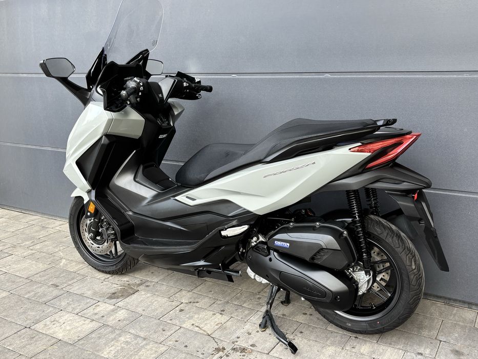Honda nss Forza 125. 2024 Niemcy start stop maly przebieg xmax kymco