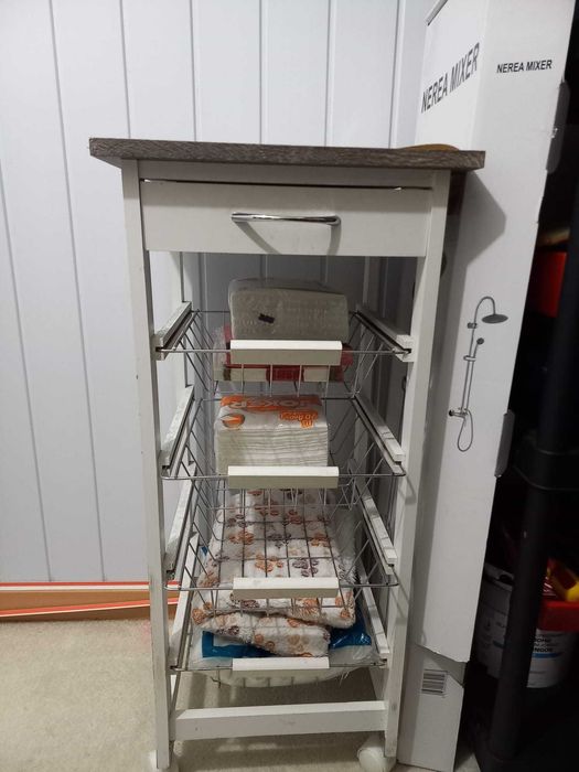 Movel auxiliar de cozinha