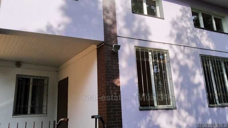 Продаж будинка в центрі міста