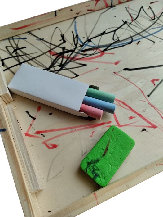 Срочно Двухсторонняя доска для рисовани,Магнитная доска с магнитами WT