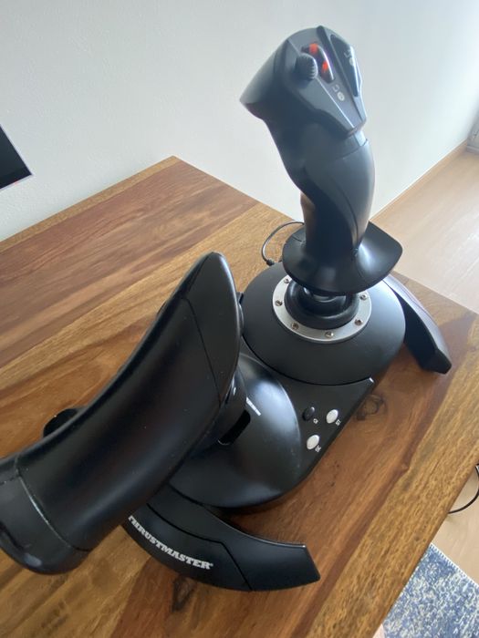 Joystick Thrustmaster Flight Hotas X