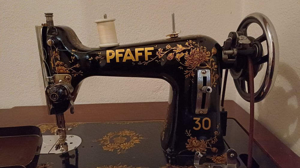 Máquina de costura Pfaff 30