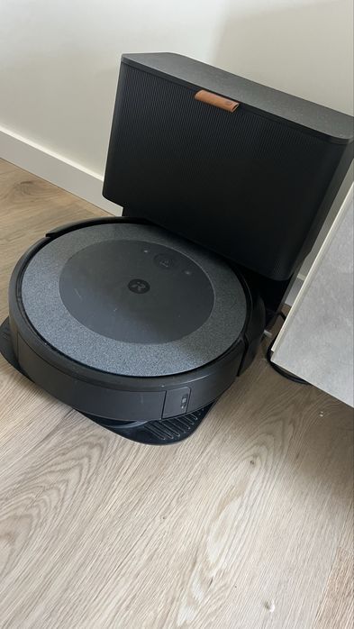 Robot i5 + roomba