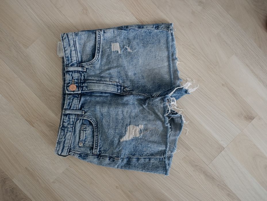 Spodnie  i spodenki jeansowe