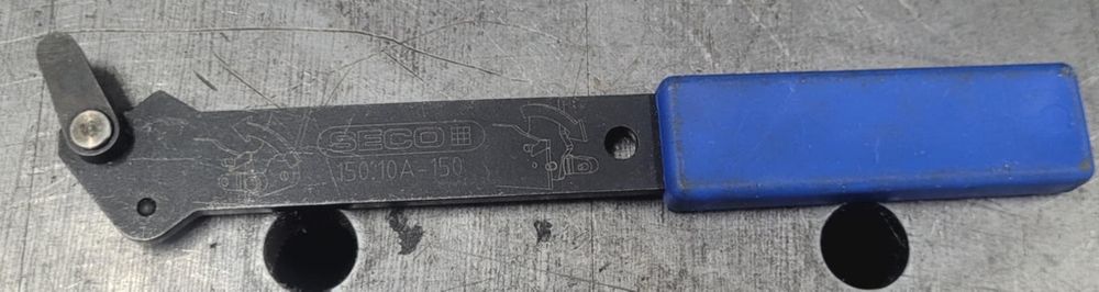 Składane noże tokarskie