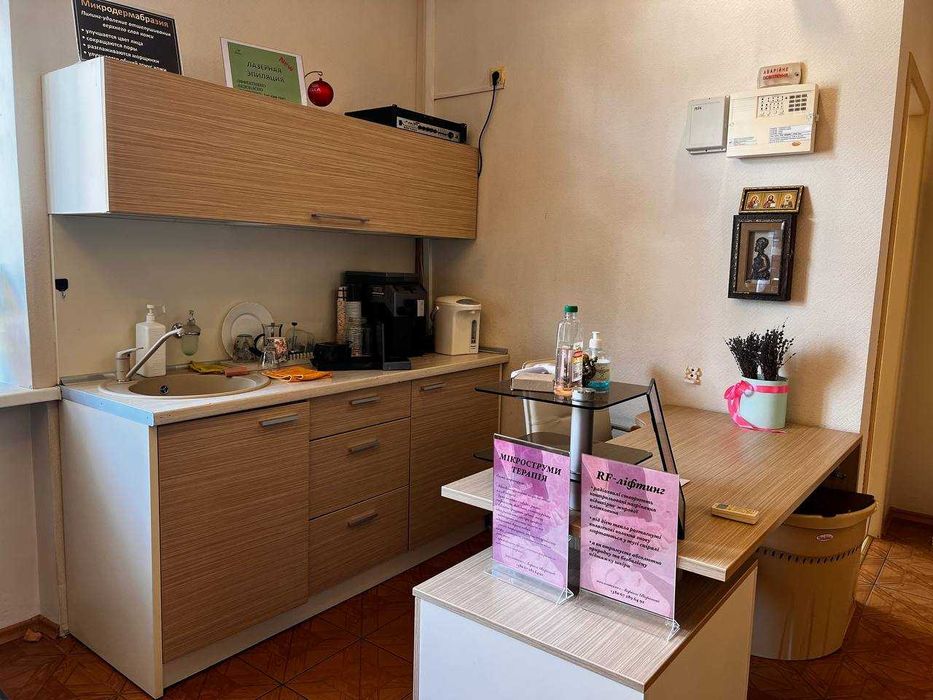 Здається в оренду приміщення вільного призначення