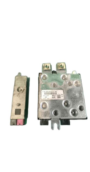 Amplificador de Antena MERCEDES-BENZ C-CLASS C 200 CDI (204.001) (100 kW / 136 cv) [11.2009 - 03.2014] A2048702789 (OEM) | A2048205589 (OEM)