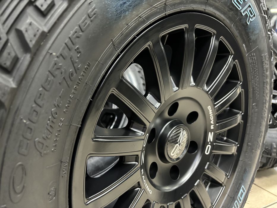 Felgi OZ Rally Raid z oponami Cooper 265/70R17 ST Maxx Hilux Ranger