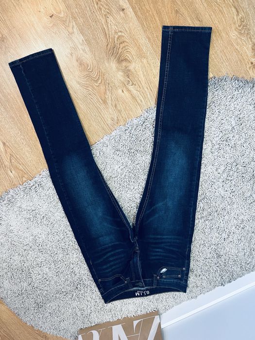 Granatowe spodnie meskie jeansy rurki rozm s/M