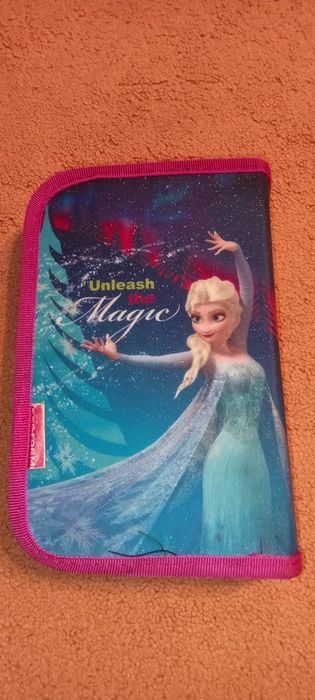 Piórnik dla dziewczynki Kraina Lodu