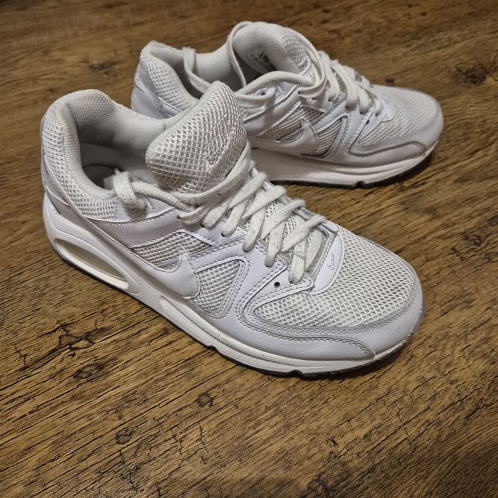 Sneakersy Nike Air Max Command Biały r.40 US 7