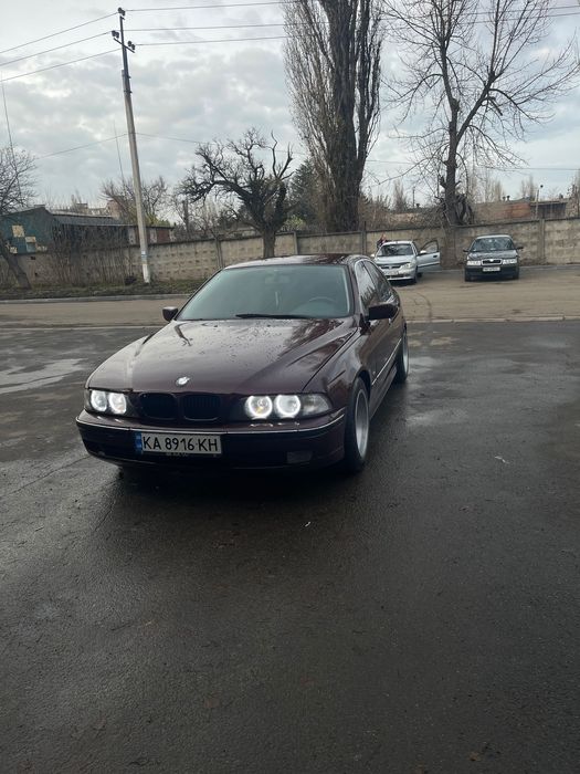 Продам бмв. Е 39
