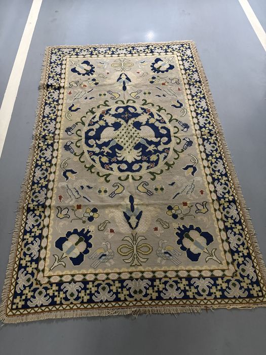 Tapete de arraiolos feito à mão 2,40 x 1,50
