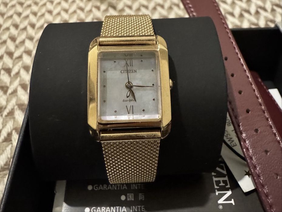 Часы годинник citizen жіночий