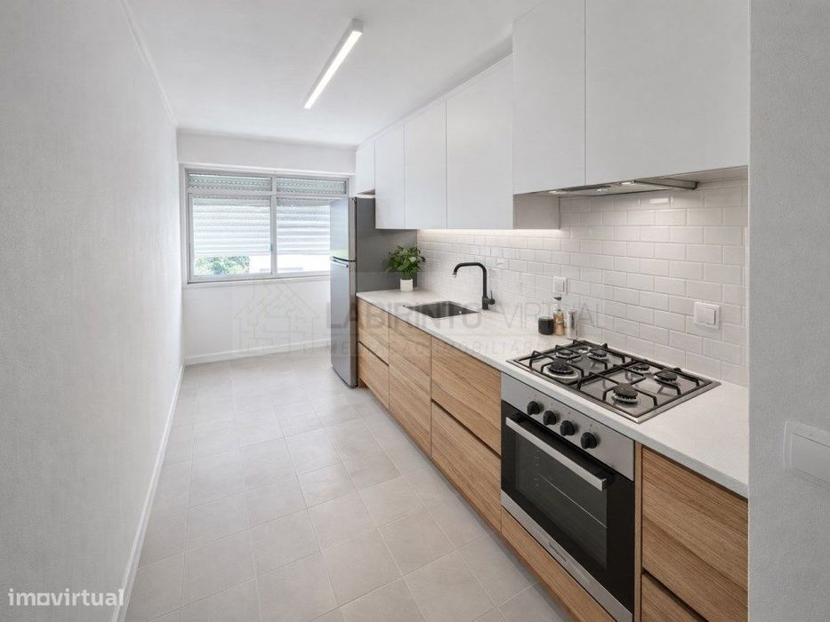 T2 totalmente remodelado, na Codivel, perto do Metro de Odivelas