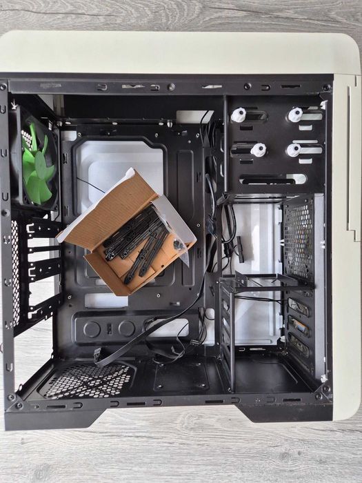 ATX корпус Gamemax G536 White (3x120mm FAN)