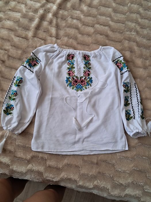 Вишиванки для дівчинки