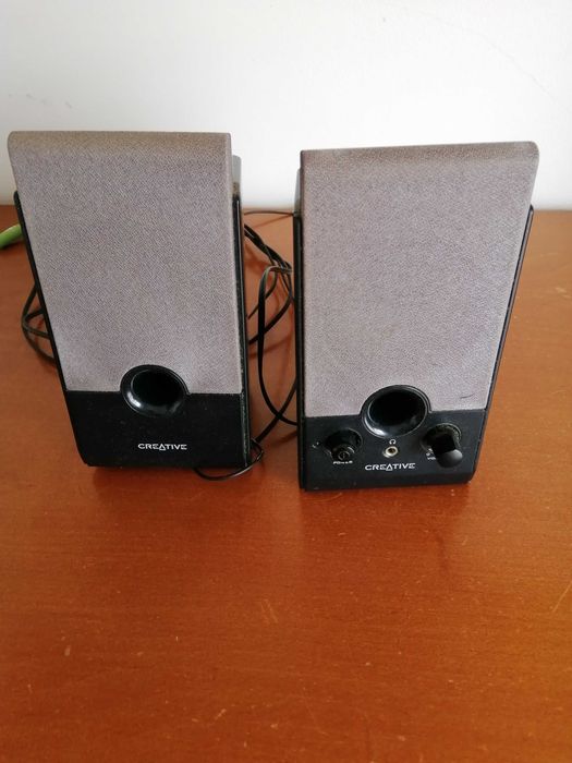 Colunas de PC marca CREATIVE