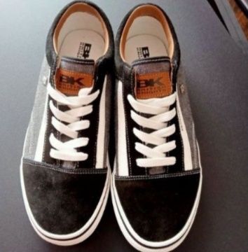 Nowe tenisówki BK British Knights typ
Nowe tenisówki trampki sportowe