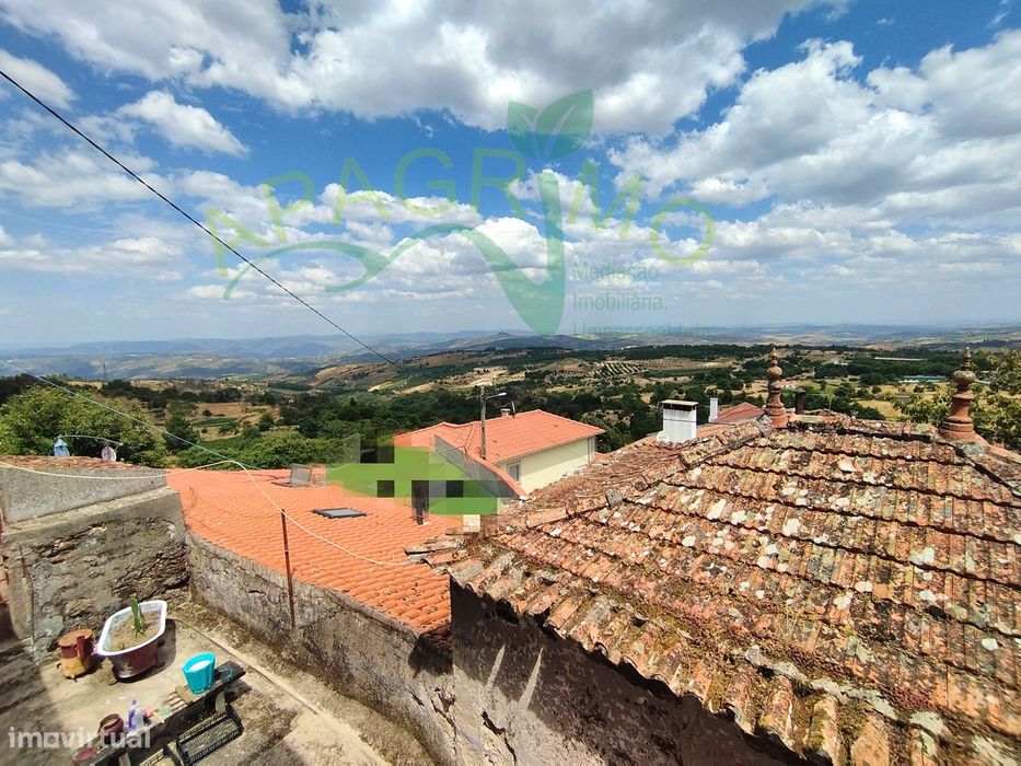 Moradia com espaço exterior em Penela Beira