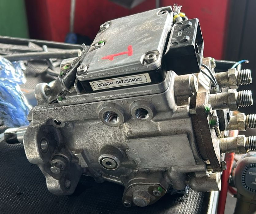 Bomba injetora bmw 320d e46 136cv