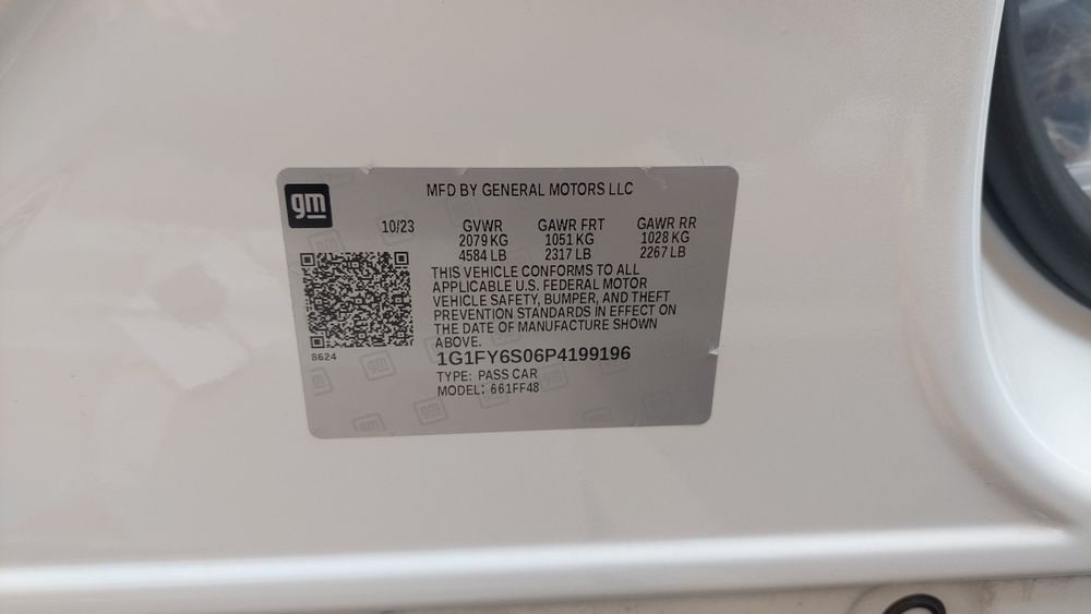 Chevrolet bolt euv 23