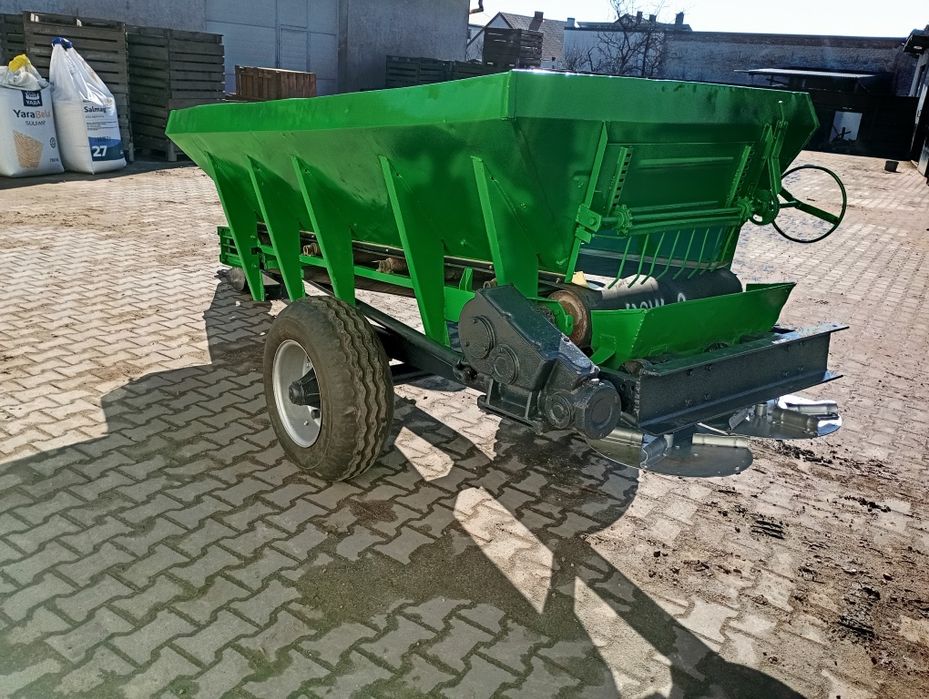 Rozsiewacz wapna ,RCW-3,Piast,2 taśmy