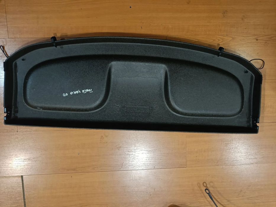 Chapeleira Toyota Yaris 2000