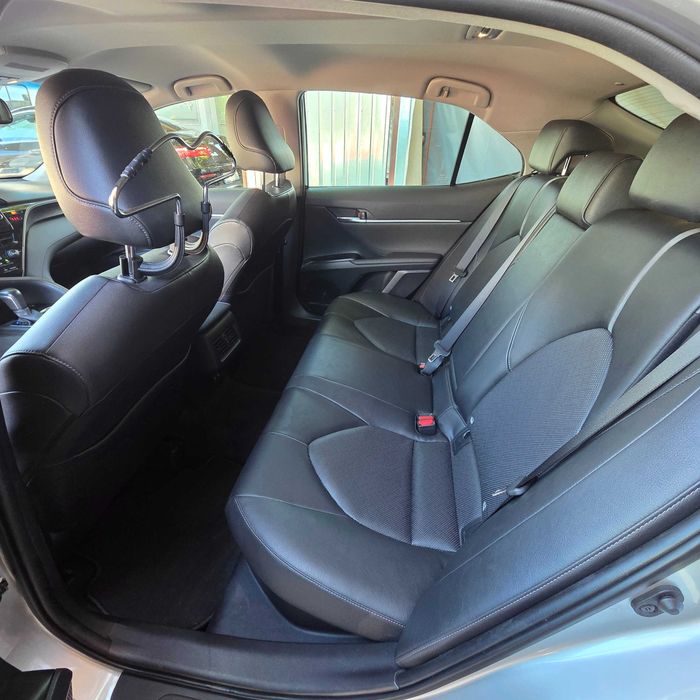 Wynajem wypozyczalnia samochodow aut Toyota Camry 2.5 Benzyna/Hybryda