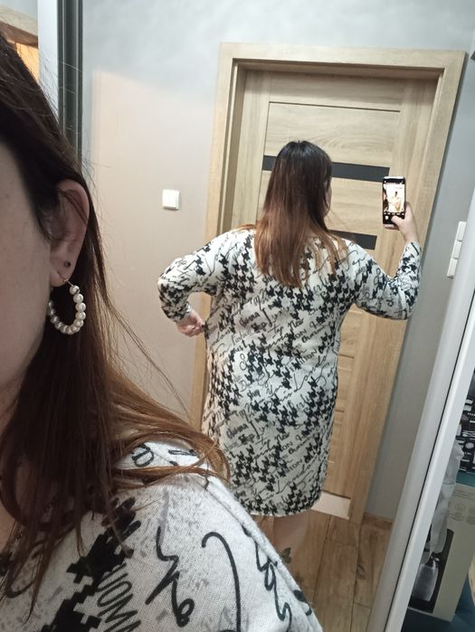 Sweterkowa sukienka rozmiar 44/46