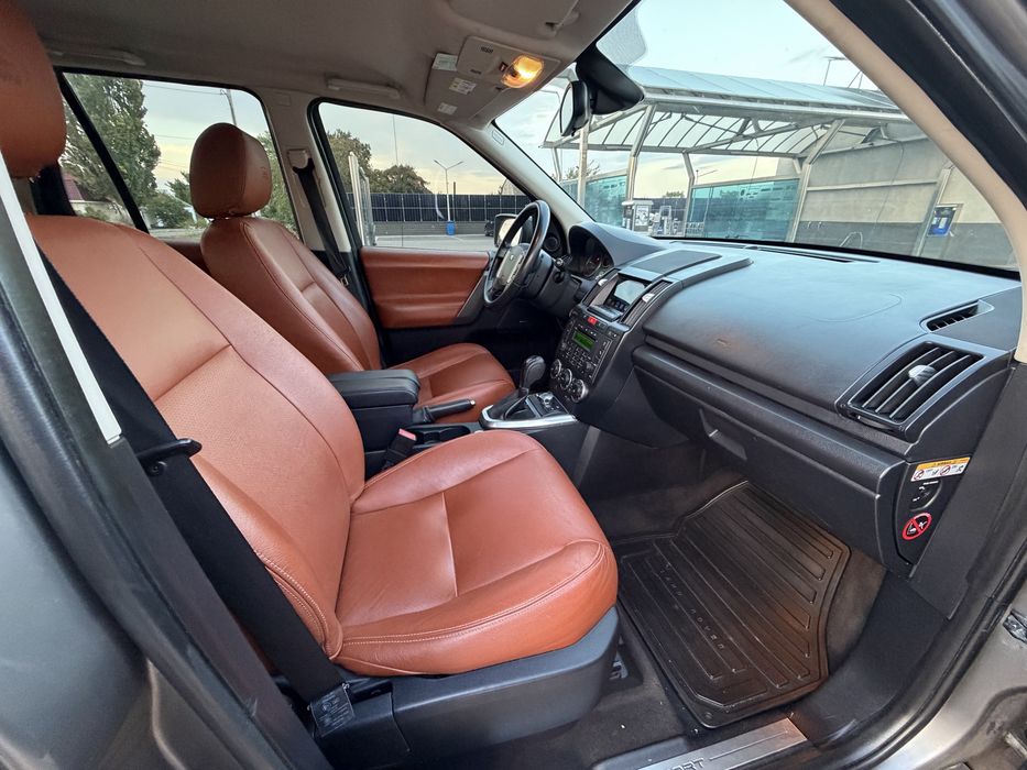 Land Rover Freelander 2009 рік