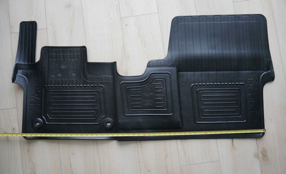 Wykładziny gumowe, maty Toyota Proace Verso, oryginał ASO, przód, tył