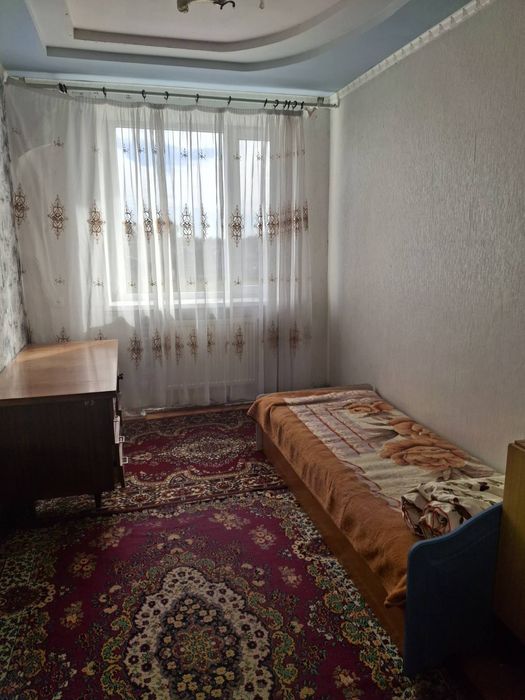 Продаж 3-кімнатної квартири з гаражем у м. Ланівці.