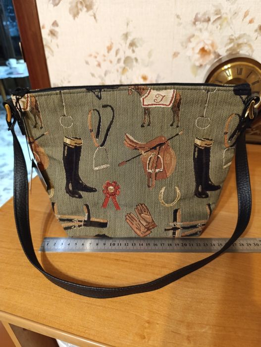 Сумка гобелен новая  .