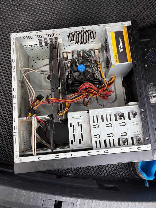 Продам системний блок (ROG STRIX 1060 6 GB+ I3 6100+ DDR4 4GBx2+ GA-H110M+Chieftec 550W)