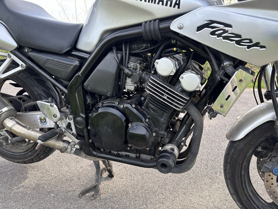 Yamaha FZS 600 FAZER na kat. A2 34 kW