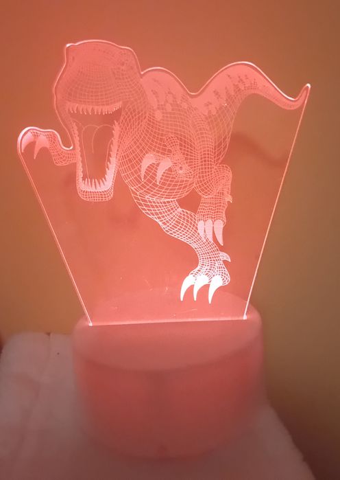 Lampka 3D zmienia kolory