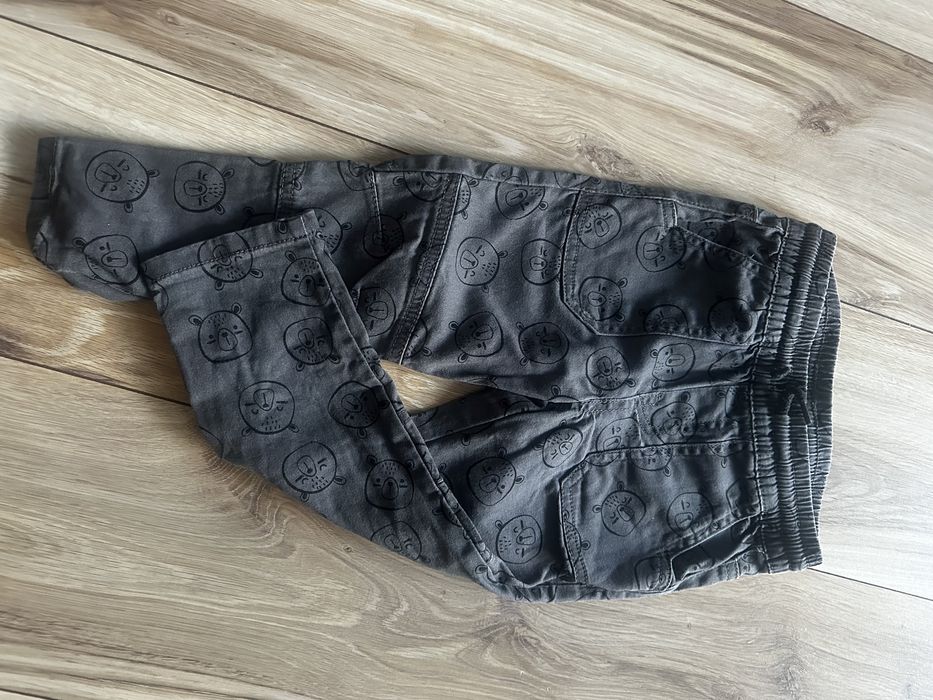 Spodnie chłopięce w misie 92